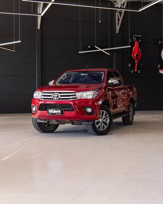TOYOTA HILUX 2.8 SRV 4X4 CD 16V DIESEL 4P AUTOMÁTICO TOYOTA HILUX 2.8 SRV 4X4 CD 16V DIESEL 4P AUTOMÁTICO